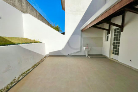 Casa à venda com 3 quartos no condomínio Residencial Villa Flora, Votorantim - SP
