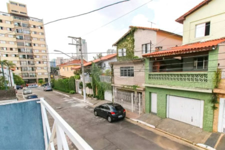 Sobrado à venda com 3 quartos, sendo 1 suíte,  em Jardim Aeroporto, São Paulo, SP