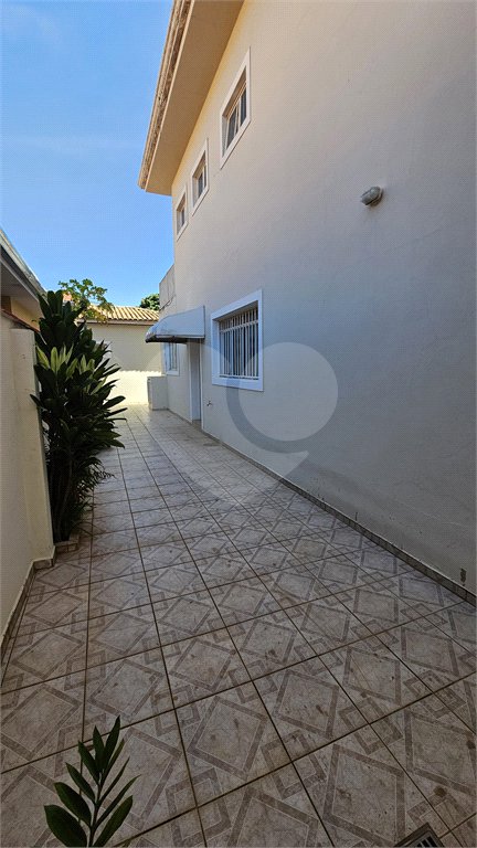 Sobrado à venda com 3 quartos, sendo 2 suítes, em Jardim Rossignatti, Indaiatuba, SP