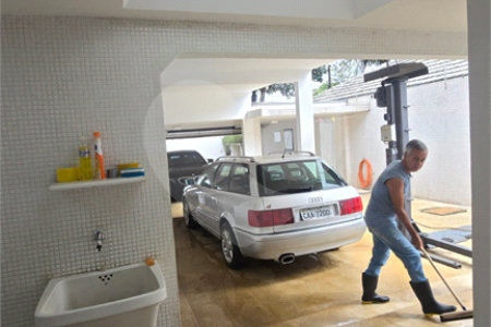 Casa à venda com 4 suítes em Santo Amaro, São Paulo, SP