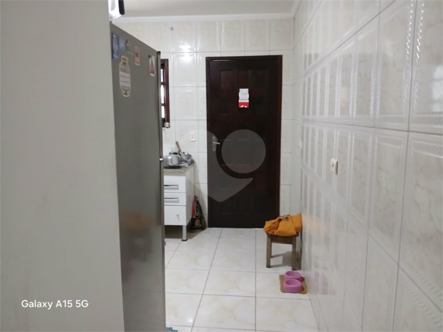 Sobrado à venda com 3 quartos, sendo 1 suíte,  em Itaquera, São Paulo, SP