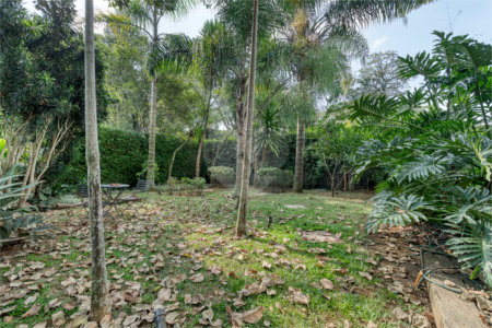 Sobrado à venda com 5 quartos, sendo 4 suítes, em Alto da Boa Vista, São Paulo, SP