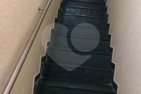 Casa à venda com 3 quartos, sendo 1 suíte, no condomínio Residencial Água Fria, São Paulo - SP