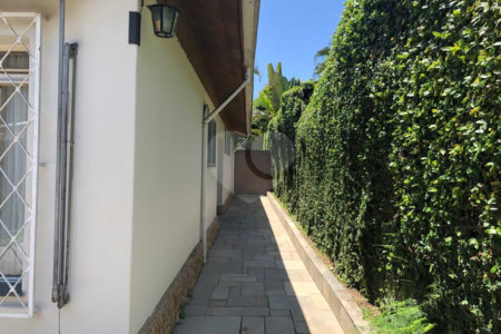 Casa Térrea à venda com 3 suítes em Jardim Petrópolis, São Paulo, SP