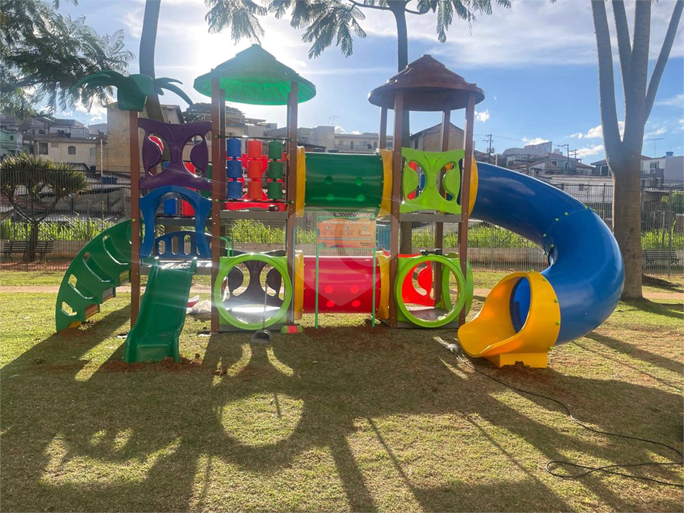 Apartamento à venda com 3 quartos, sendo 1 suíte, em Vila Guilherme, São Paulo, SP