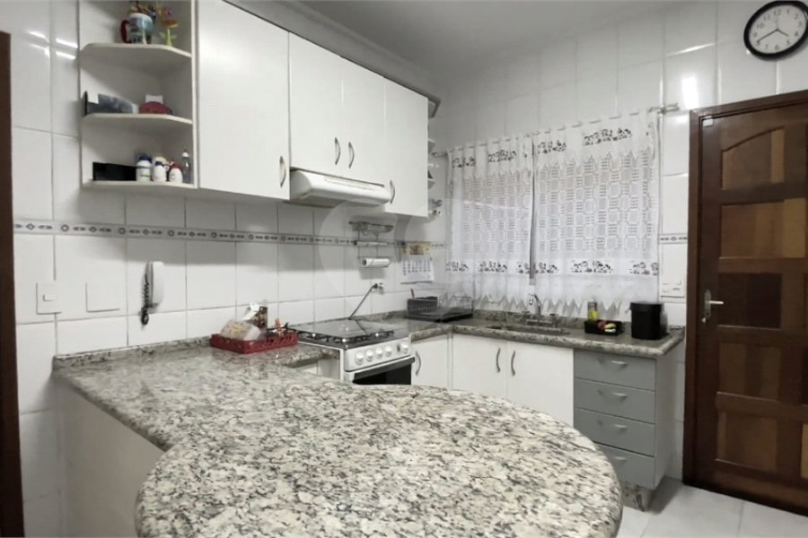 Sobrado à venda com 3 quartos, sendo 1 suíte, em Parque Novo Mundo, São Paulo, SP