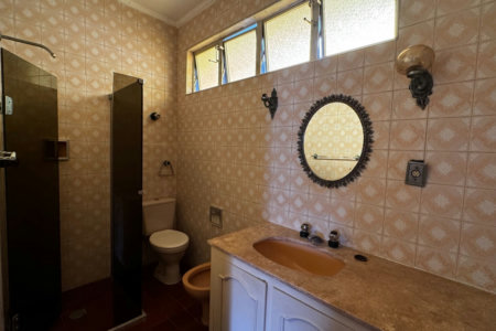 Casa dos Sonhos no Canal 6 – Piscina, Privacidade e 450m² de Terreno