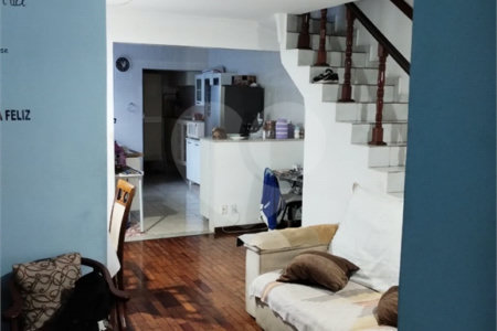Sobrado à venda com 3 suítes em Vila Marari, São Paulo, SP