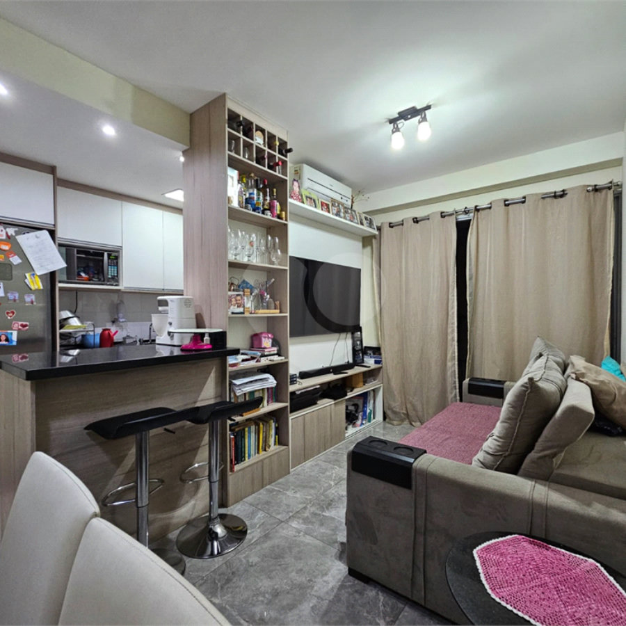 Apartamento à venda com 2 quartos em Vila Anastácio, São Paulo, SP
