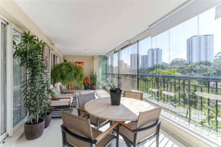 Apartamento à venda com 4 suítes em Alto da Boa Vista, São Paulo, SP