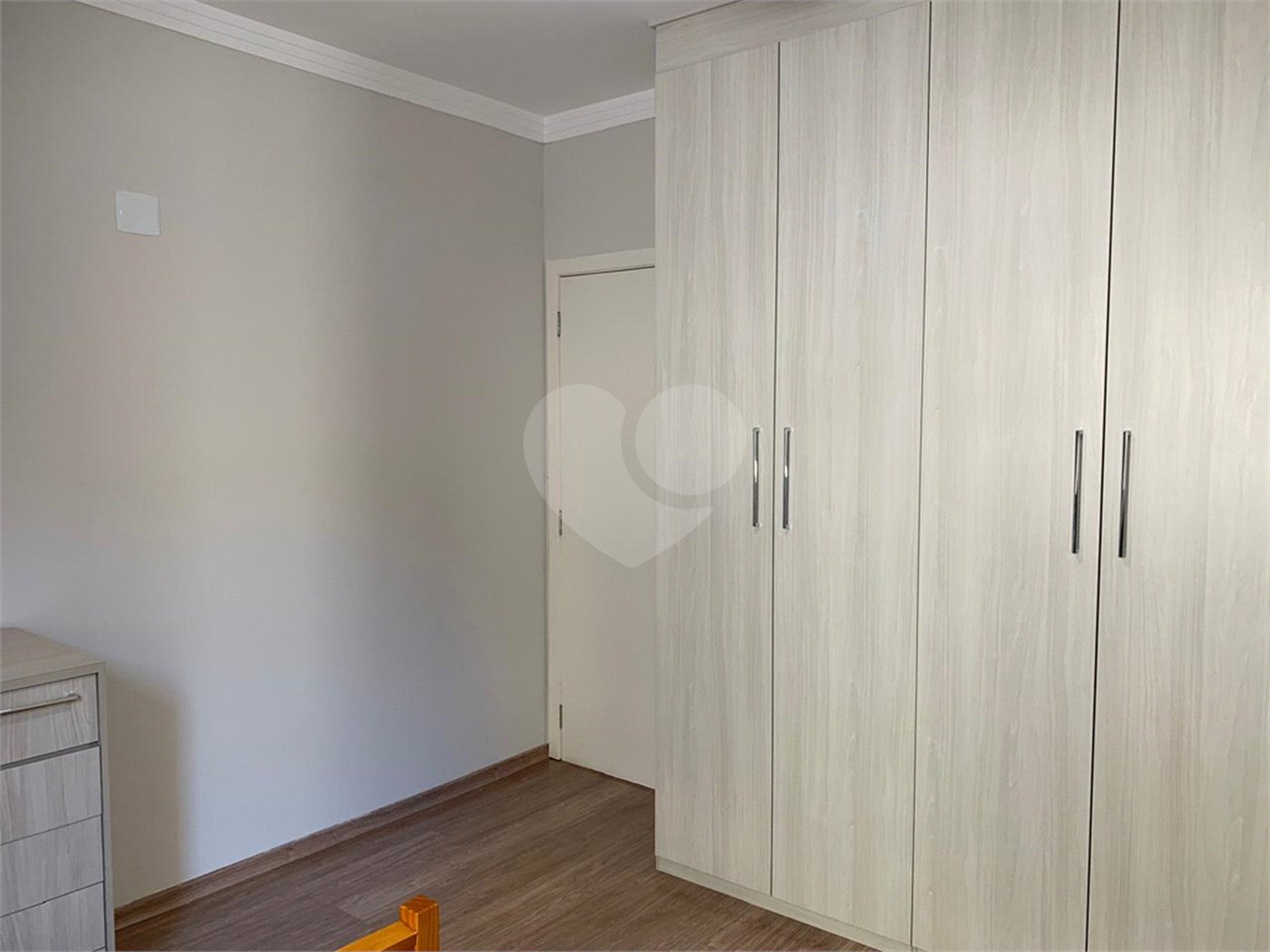 Sobrado à venda com 3 quartos, sendo 1 suíte,  em Vila Gumercindo, São Paulo, SP