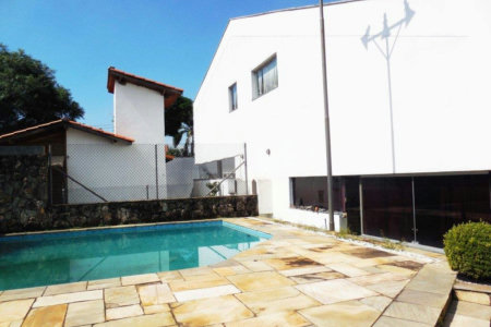 Sobrado à venda ou para alugar com 4 quartos, sendo 1 suíte, em Alto da Boa Vista, São Paulo, SP