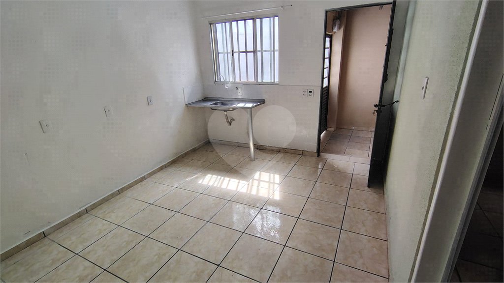 Casa à venda com 2 quartos em Vila Hortência, Sorocaba, SP