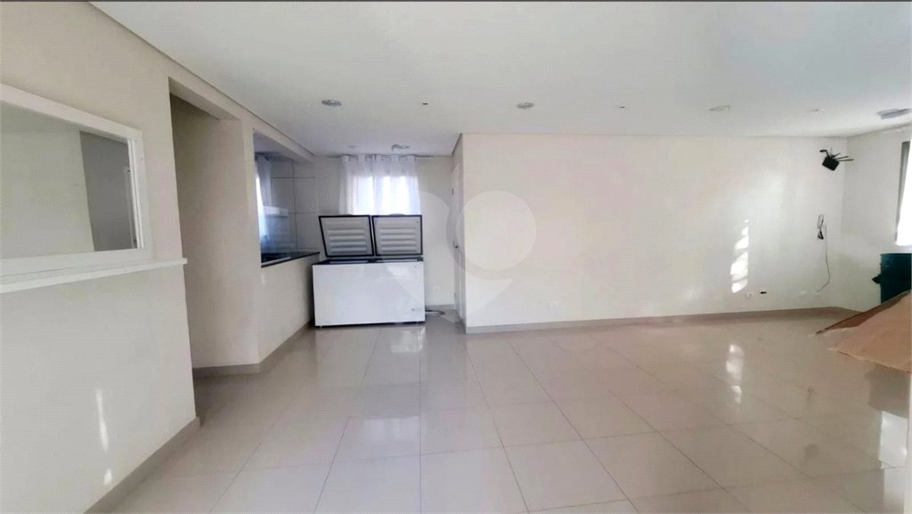 Casa à venda com 3 quartos, sendo 1 suíte,  no condomínio Villas de São Francisco I, São Paulo - SP