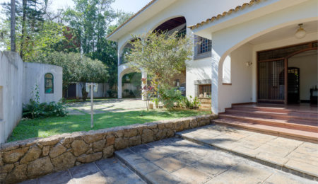 Casa à venda com 5 suítes no condomínio Chácara Flora, São Paulo - SP
