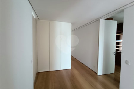Apartamento à venda ou para alugar com 3 suítes em Pinheiros, São Paulo, SP