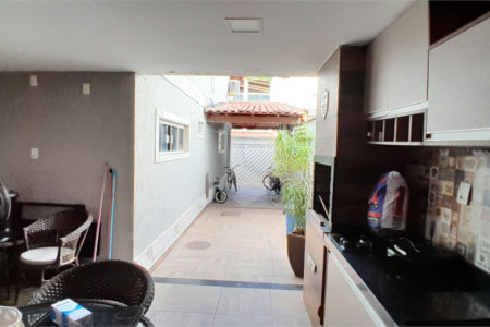 Casa à venda com 3 quartos, sendo 1 suíte, em Campo Grande, Rio de Janeiro, RJ