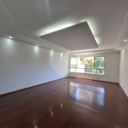 Apartamento à venda com 3 quartos, sendo 1 suíte, em Tijuca, Rio de Janeiro, RJ