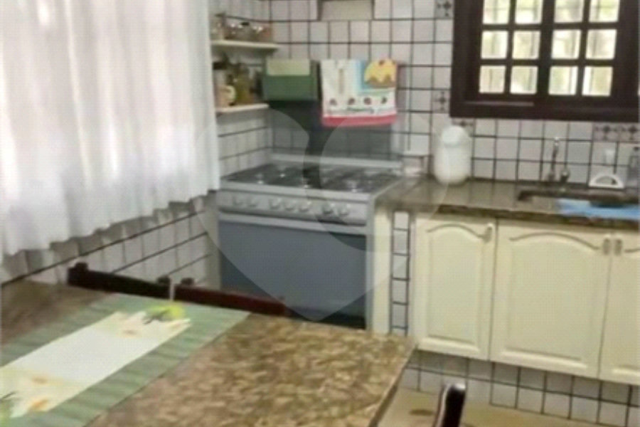 Casa à venda com 6 quartos, sendo 2 suítes, em Mato Dentro, Mairiporã, SP