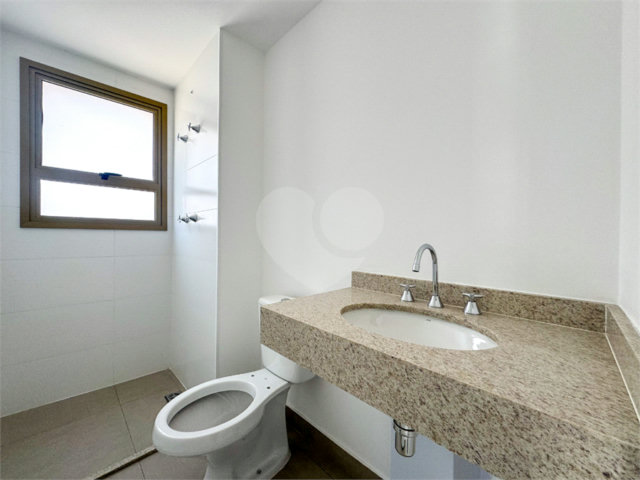 Apartamento à venda com 4 quartos, sendo 3 suítes,  em Vila Mariana, São Paulo, SP
