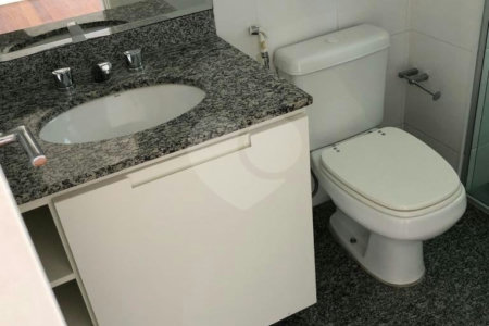 Apartamento à venda com 3 suítes em Vila Suzana, São Paulo, SP