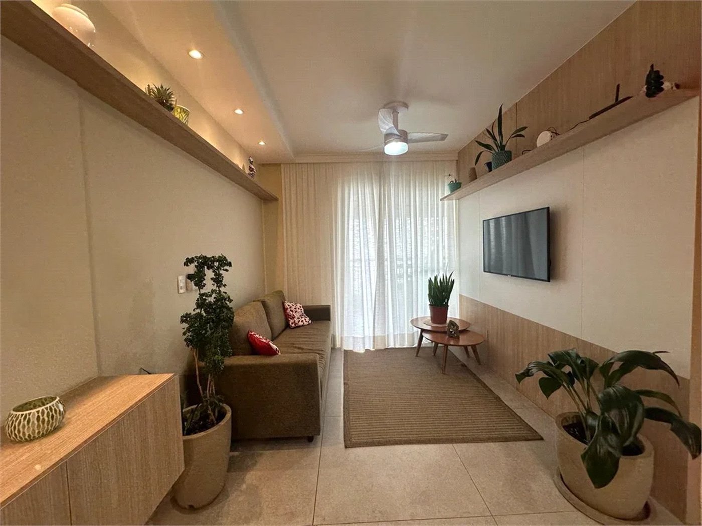 Apartamento à venda com 3 quartos, sendo 1 suíte,  em Vila Andrade, São Paulo, SP