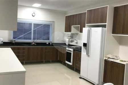 Casa à venda com 4 suítes no condomínio Reserva Ibirapitanga Ii, Santa Isabel - SP