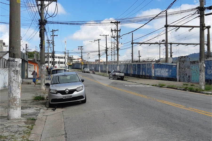 Sobrado à venda com 20 quartos em Jardim Peri, São Paulo, SP