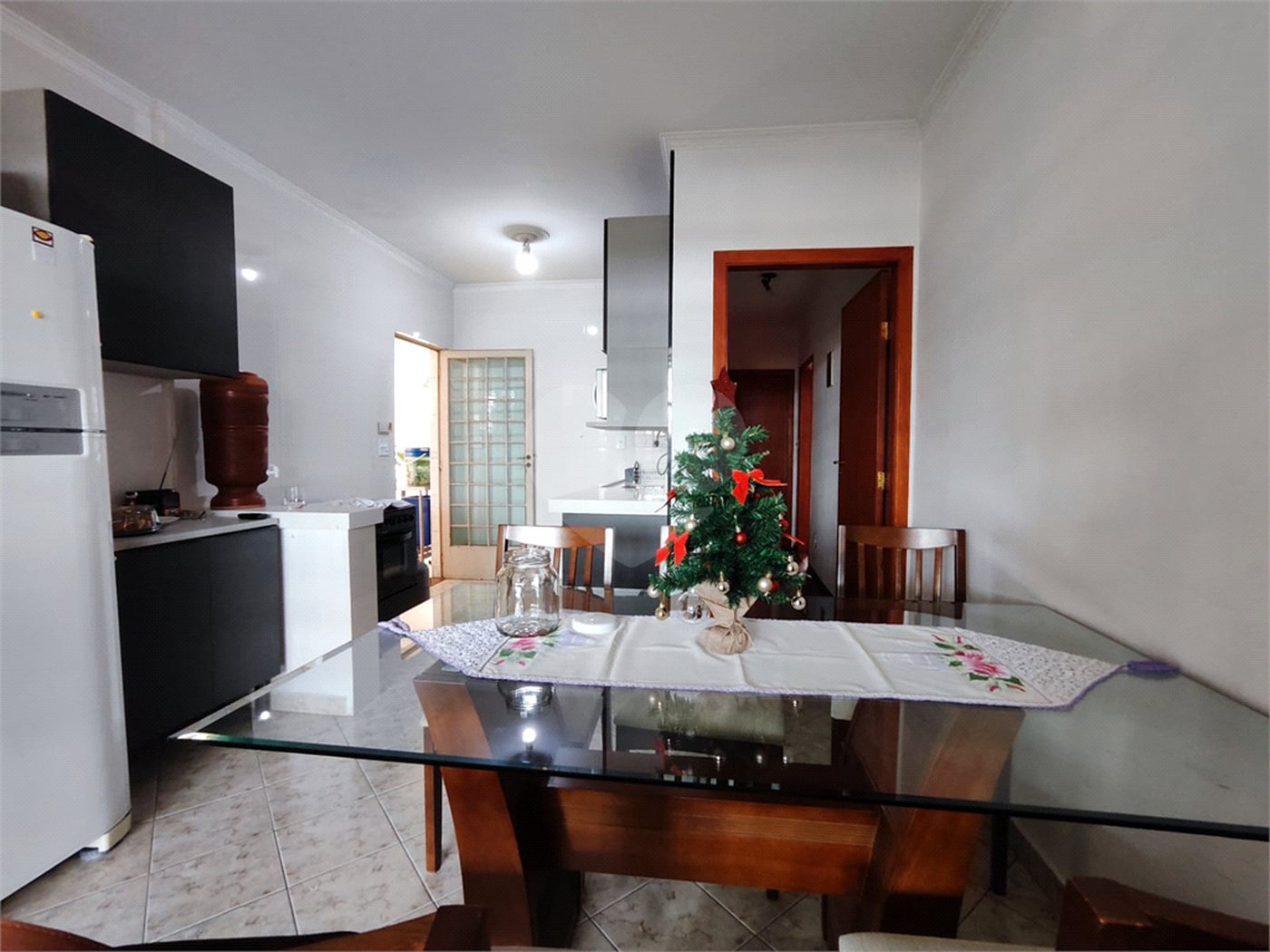 Sobrado à venda com 2 quartos em Jardim Emília, Sorocaba, SP