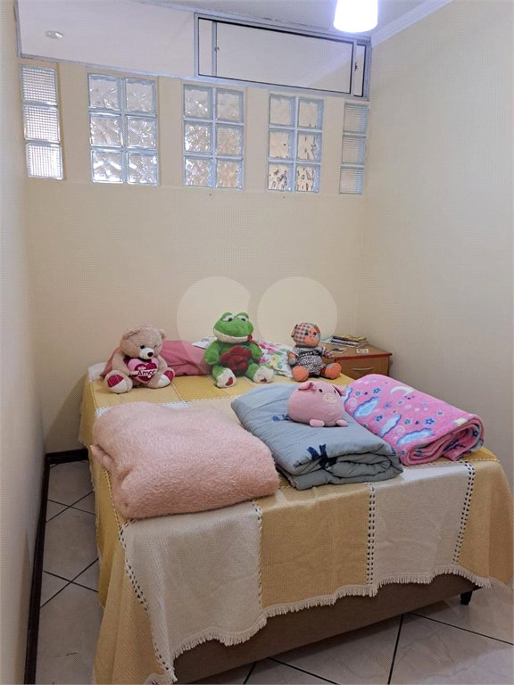 Sobrado à venda com 4 quartos, sendo 2 suítes, em Jardim Modelo, Suzano, SP