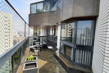 Apartamento à venda com 4 suítes em Vila Andrade, São Paulo, SP