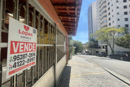 Sobrado à venda com 4 quartos, sendo 1 suíte, em Vila Gilda, Santo André, SP