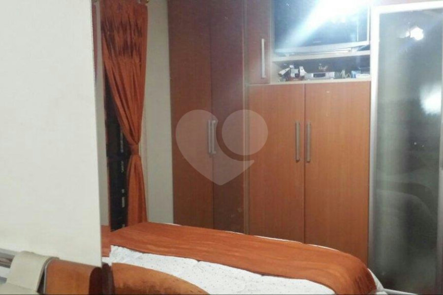 Casa à venda com 3 quartos, sendo 1 suíte, no condomínio Jardim das Pedras, São Paulo - SP