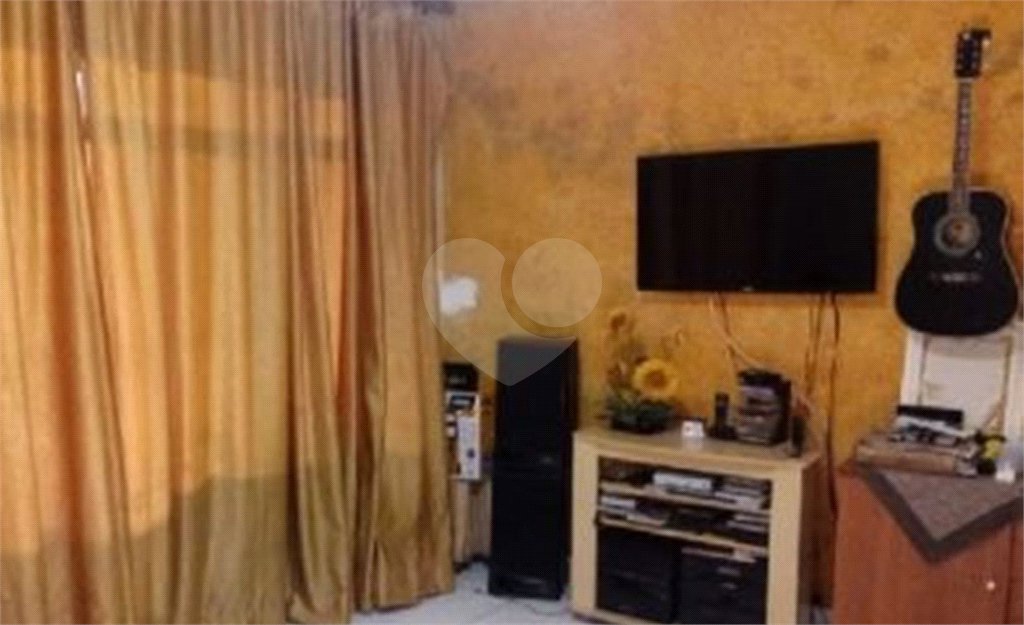 Sobrado à venda com 5 quartos em Jaguara, São Paulo, SP