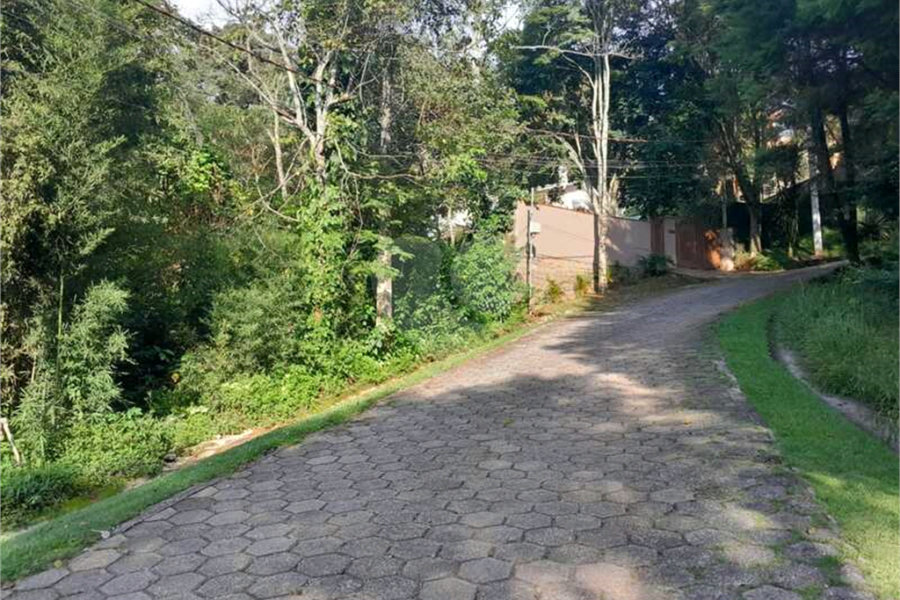 Terreno à venda no condomínio Parque Itatiaia, Mairiporã - SP