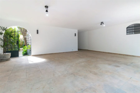 Sobrado à venda com 4 quartos, sendo 2 suítes,  em Alto de Pinheiros, São Paulo, SP