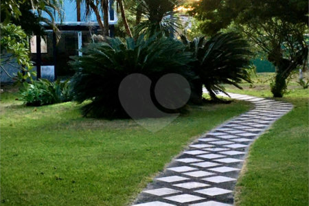 Casa à venda ou para alugar com 3 suítes em Marina, Armação dos Búzios, RJ