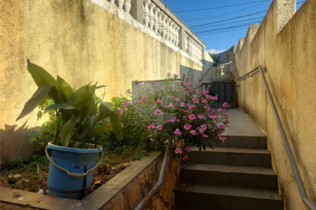 Casa à venda com 3 quartos, sendo 2 suítes, em Capela, Vinhedo, SP