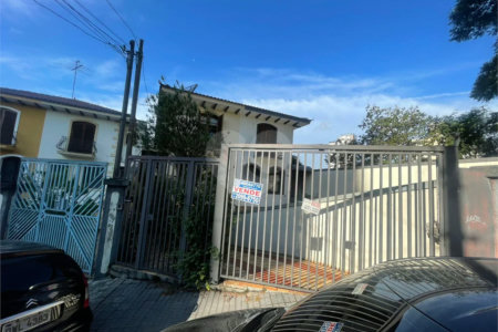 Casa à venda com 3 quartos, sendo 1 suíte, em Santa Teresinha, São Paulo, SP