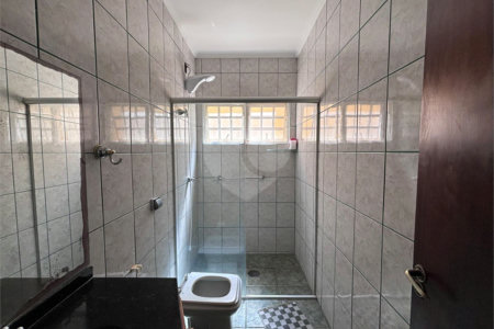Casa à venda com 5 quartos, sendo 2 suítes,  em Jardim Maristela, Atibaia, SP
