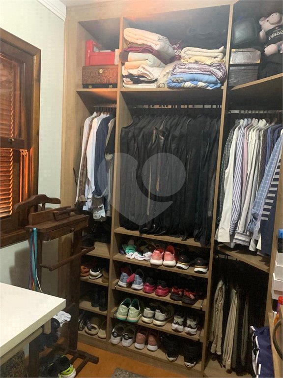 Casa à venda com 3 quartos, sendo 1 suíte, no condomínio Greenland, São Paulo - SP