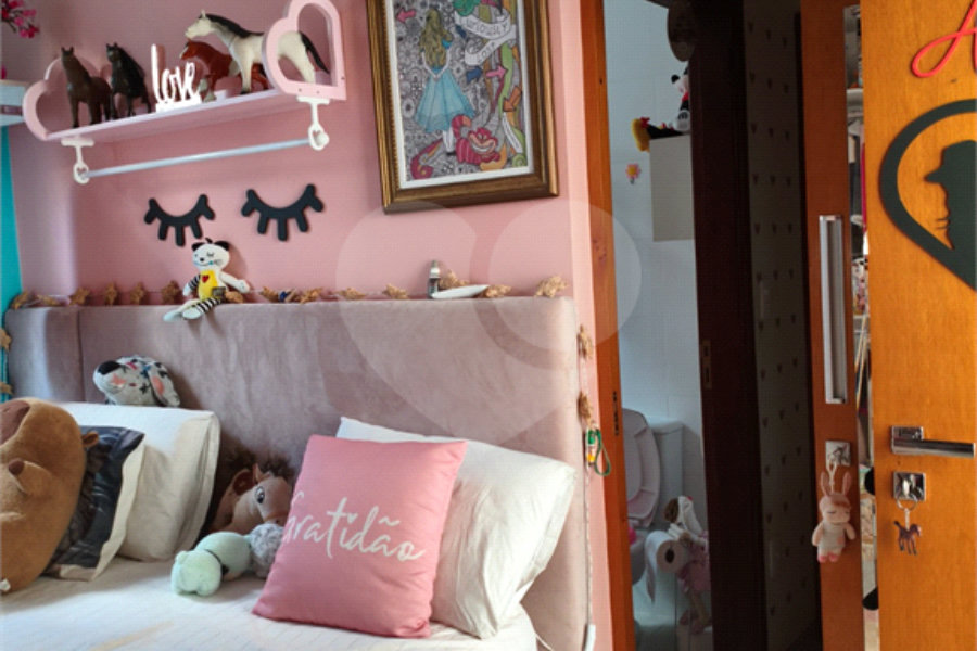 Casa à venda com 3 suítes em Carmo, Araraquara, SP