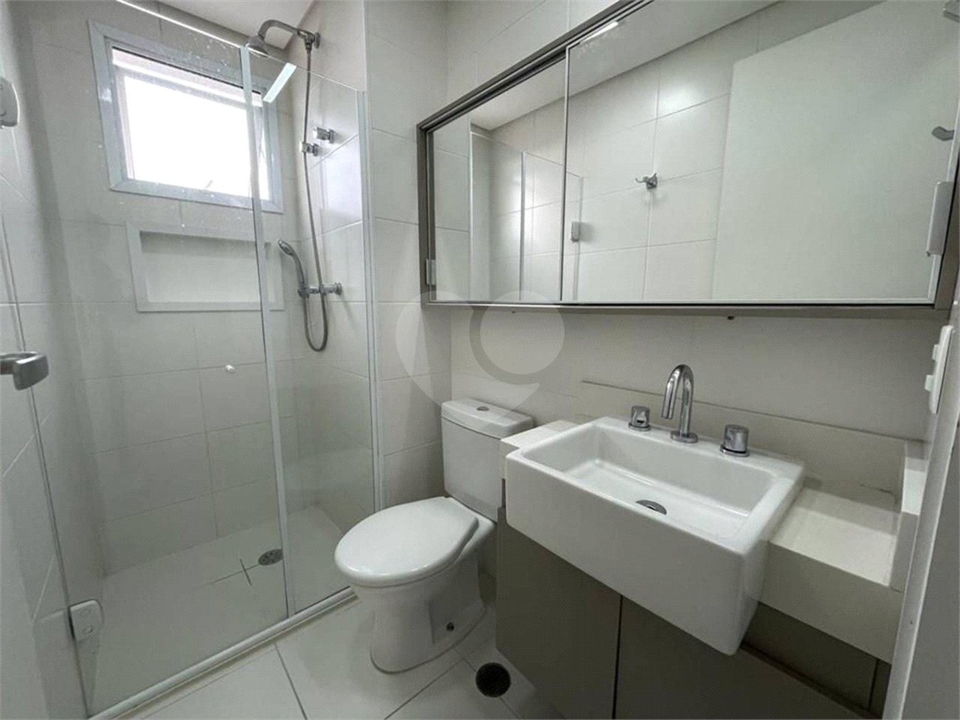 Apartamento à venda com 3 quartos, sendo 1 suíte,  em Vila Gomes Cardim, São Paulo, SP