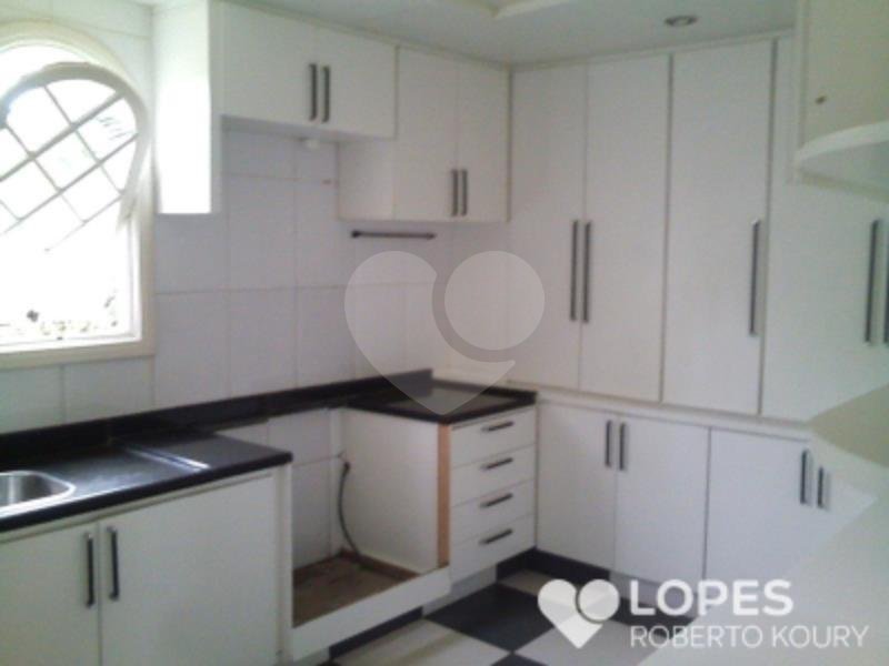 Casa à venda com 6 quartos, sendo 2 suítes, no condomínio Lago Azul Residencial e Golfe, Araçoiaba da Serra - SP