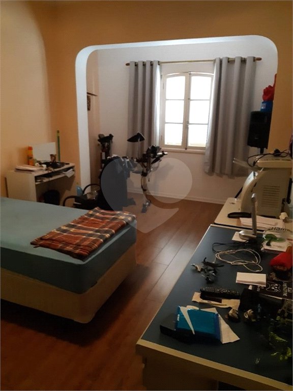 Sobrado à venda com 3 quartos, sendo 2 suítes,  em Vila Paulicéia, São Paulo, SP