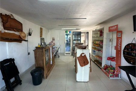 Casa à venda com 4 quartos, sendo 1 suíte,  em Jardim Estoril, Ponta Porã, MS