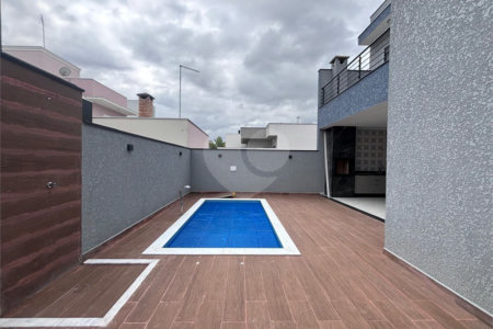 Casa à venda com 3 suítes no condomínio Campos do Conde I e II, Sorocaba - SP