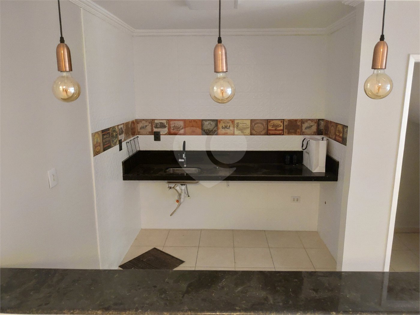 Sobrado à venda com 4 quartos, sendo 3 suítes, em Tremembé, São Paulo, SP