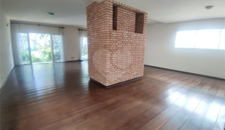 Sobrado à venda ou para alugar com 4 quartos, sendo 2 suítes, em Chácara Monte Alegre, São Paulo, SP