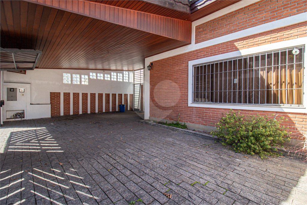 Casa à venda com 5 quartos, sendo 4 suítes, em Jardim Prudência, São Paulo, SP